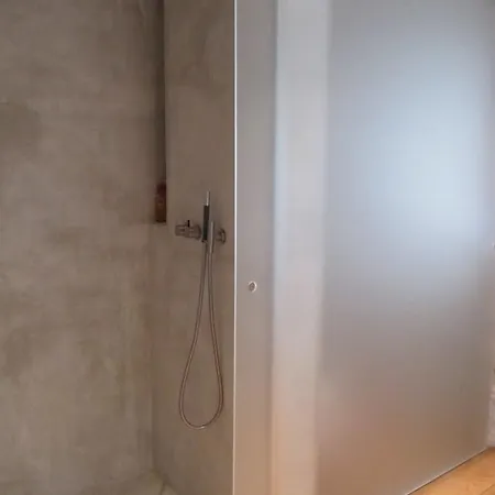 Apartamento Alemanys 5 *